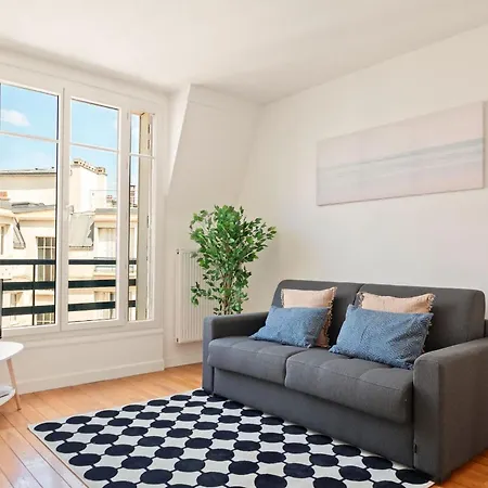 Bnbnova - Eiffel Tower & Champ De Mars - Sleeps 4 * Paris